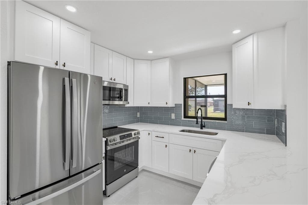 1106 Mohawk Pkwy, Cape Coral, FL 33914-4