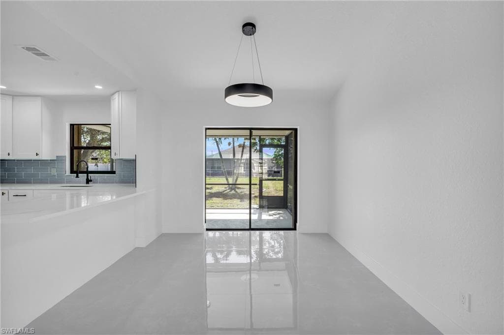 1106 Mohawk Pkwy, Cape Coral, FL 33914-5