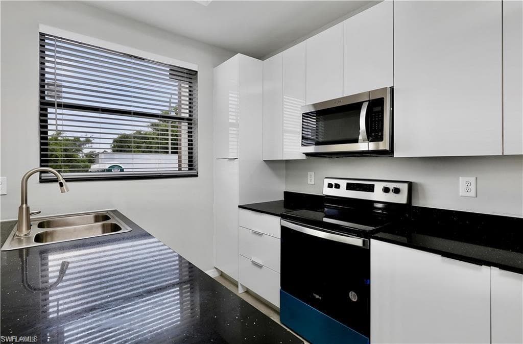 1139 Croquet St E, Lehigh Acres, FL 33974-10