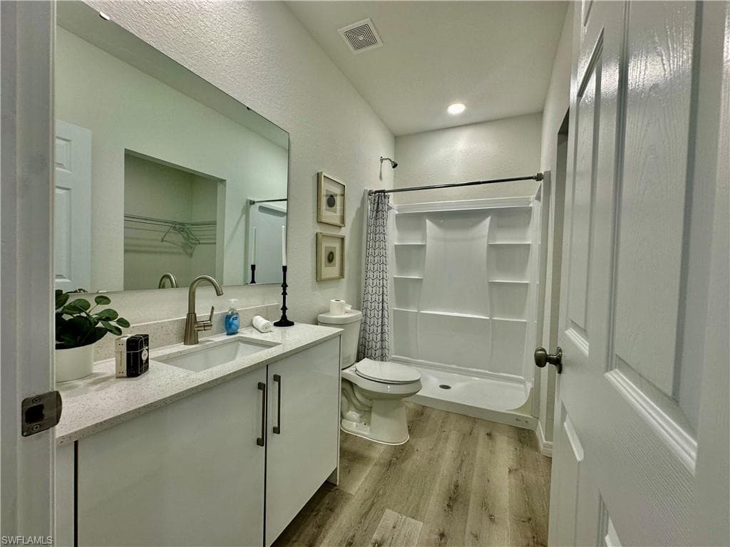 706 Glacier Ave, Lehigh Acres, FL 33974-21