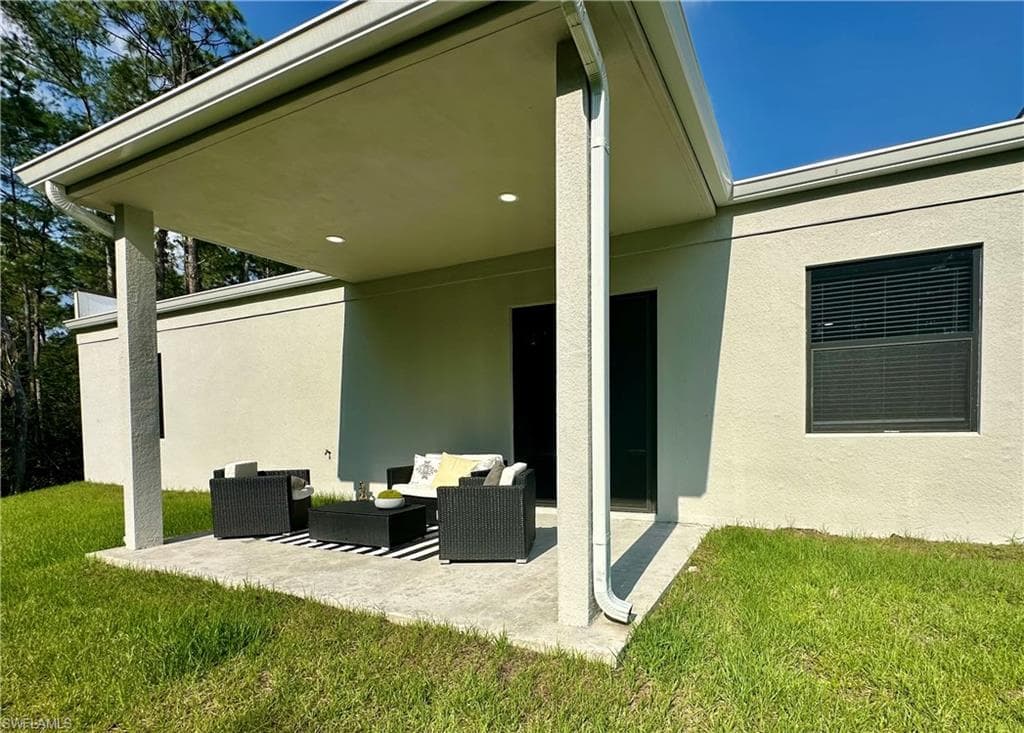 706 Glacier Ave, Lehigh Acres, FL 33974-31