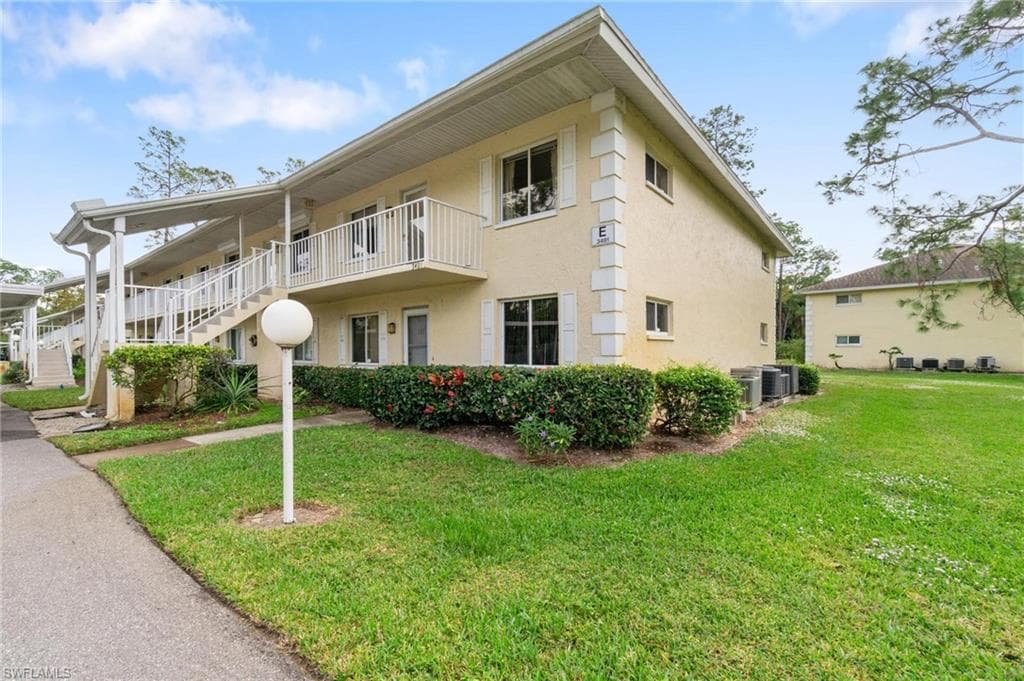 3491 County Barn Rd E201, Naples, FL 34112-2