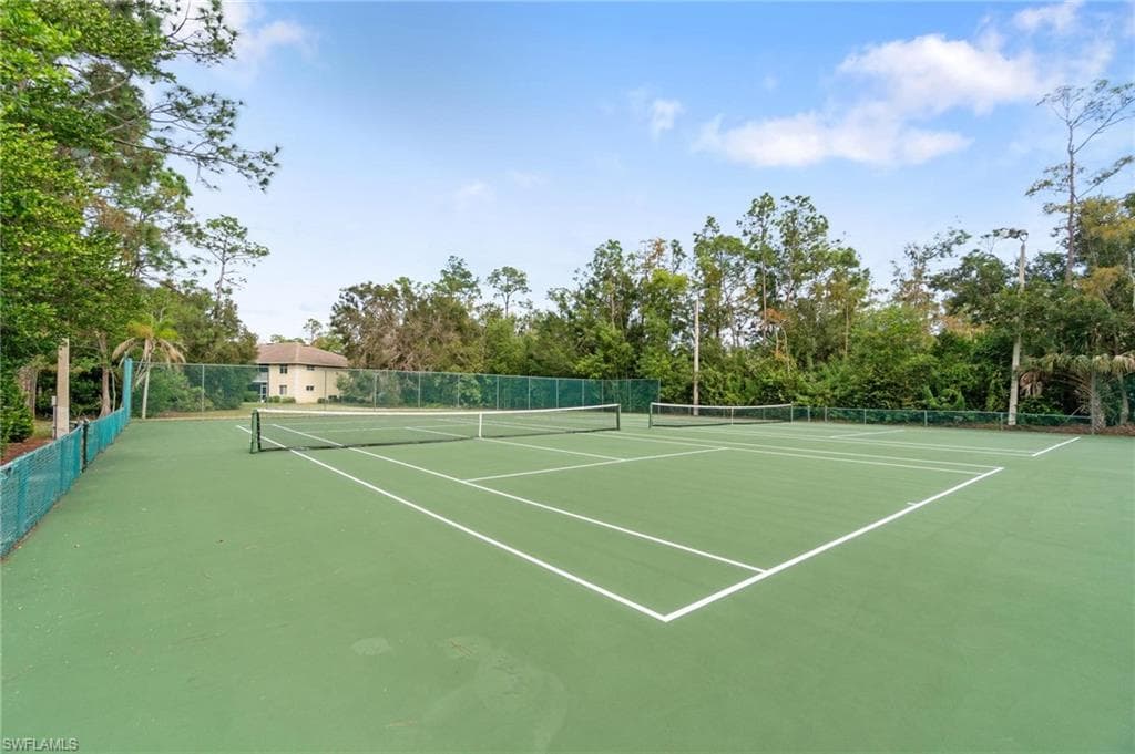 3491 County Barn Rd E201, Naples, FL 34112-39