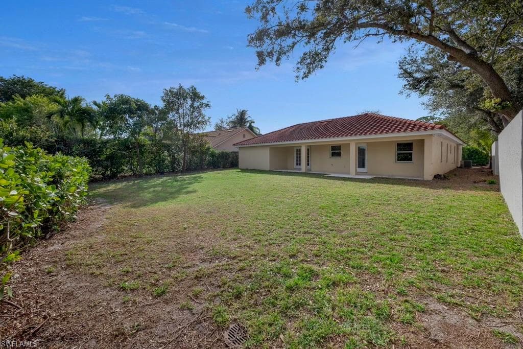 5138 Kristin Ct, Naples, FL 34105-13