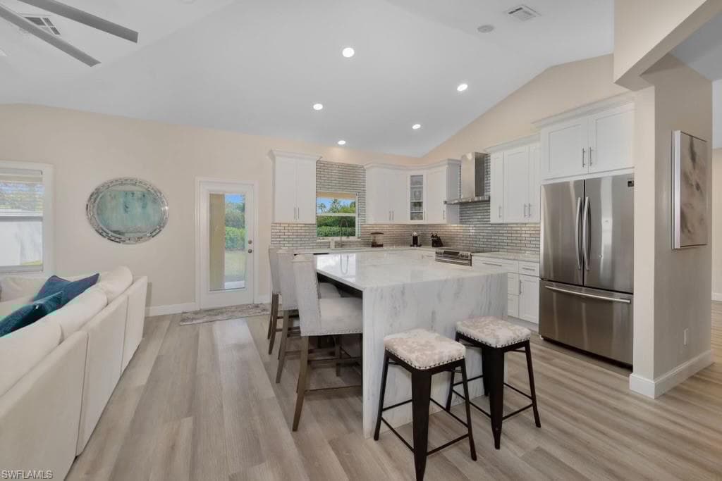 5138 Kristin Ct, Naples, FL 34105-7