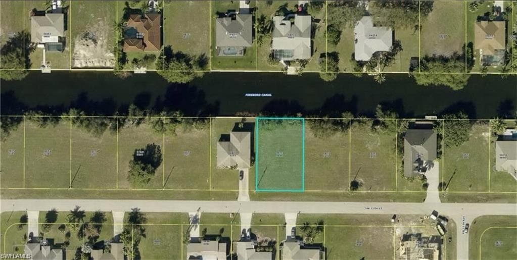 1213 13th St, Cape Coral, FL 33991-2