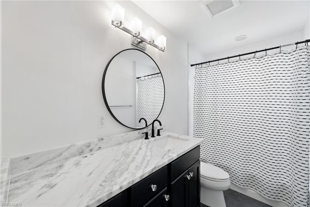 1175 9th Ave N, Naples, FL 34102-23