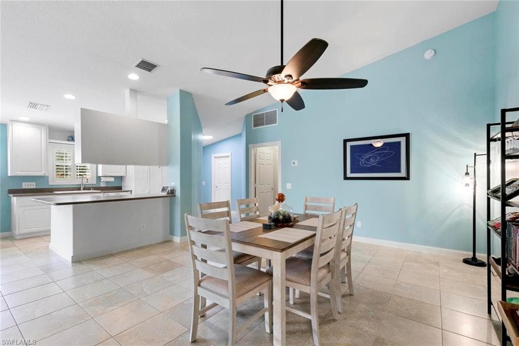 7912 Umberto Ct, Naples, FL 34114-10
