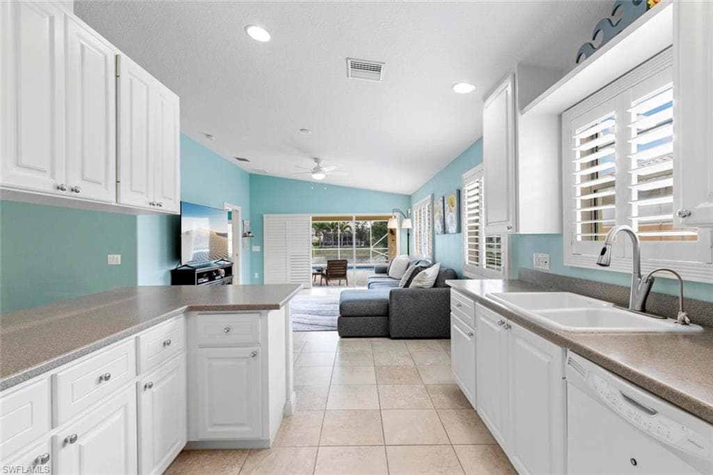 7912 Umberto Ct, Naples, FL 34114-13