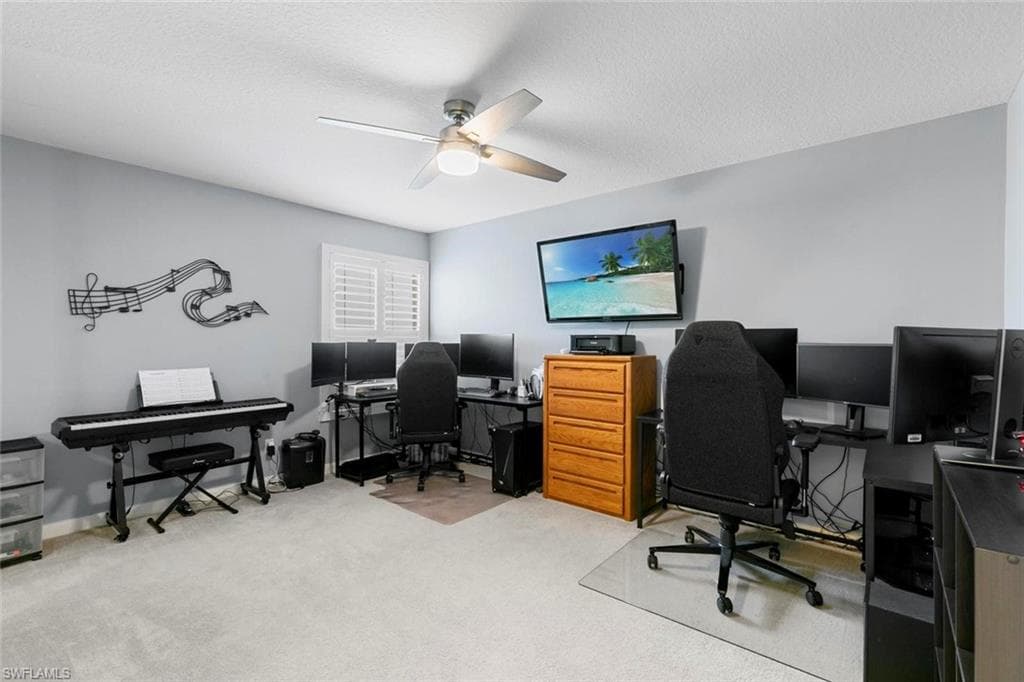7912 Umberto Ct, Naples, FL 34114-20