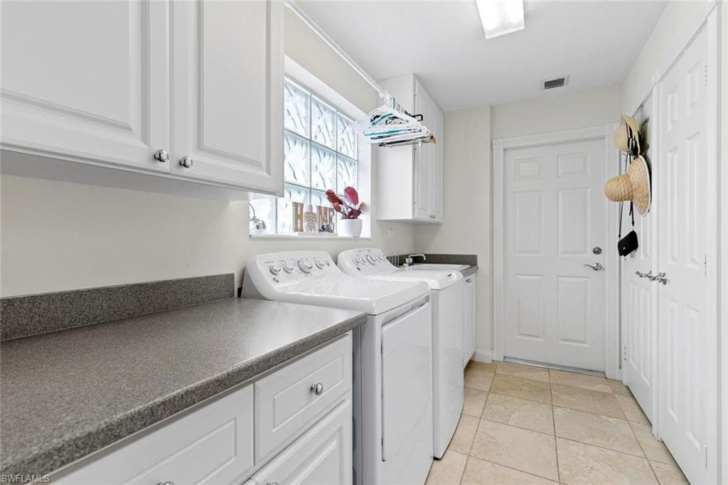 7912 Umberto Ct, Naples, FL 34114-22