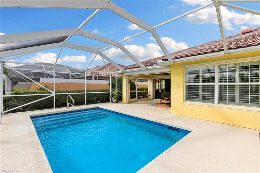 7912 Umberto Ct, Naples, FL 34114-25