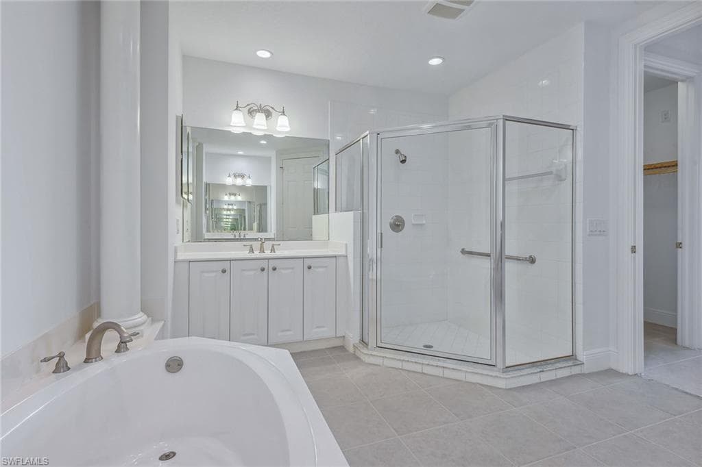 9229 Museo Cir 103, Naples, FL 34114-20