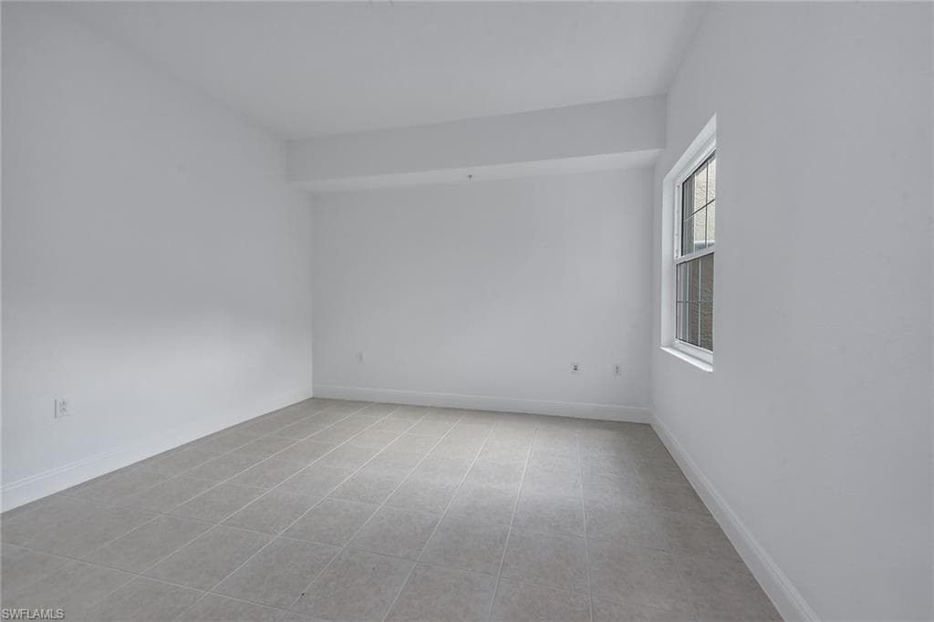 9229 Museo Cir 103, Naples, FL 34114-21