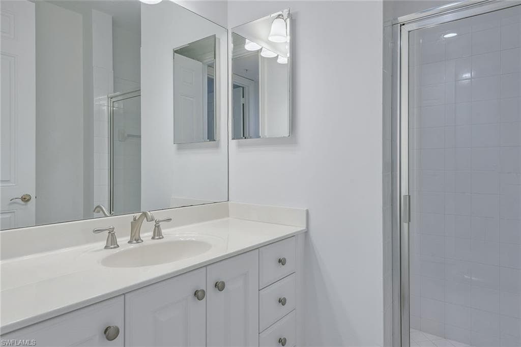 9229 Museo Cir 103, Naples, FL 34114-25