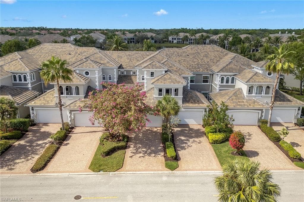 9229 Museo Cir 103, Naples, FL 34114-35