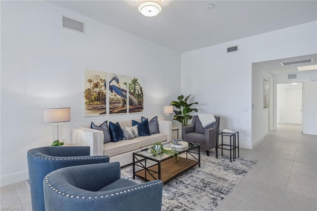 9229 Museo Cir 103, Naples, FL 34114-7