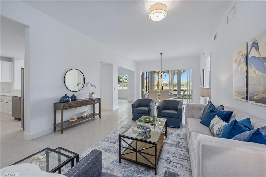 9229 Museo Cir 103, Naples, FL 34114-8
