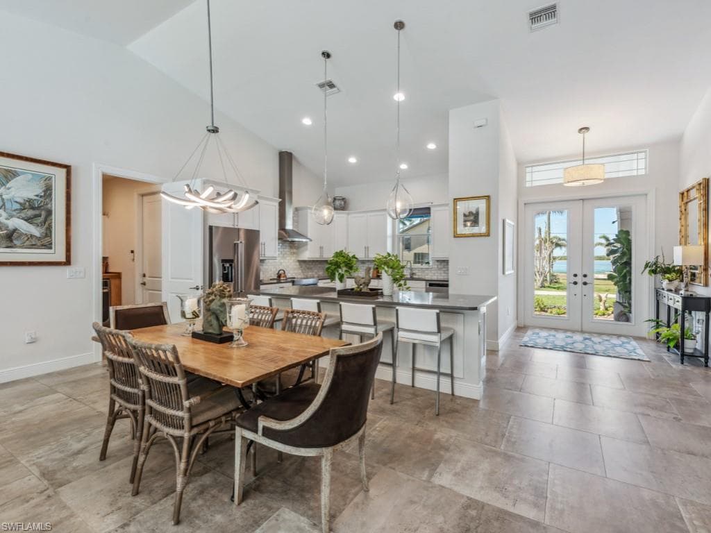 161 Tahiti Cir, Naples, FL 34113-13