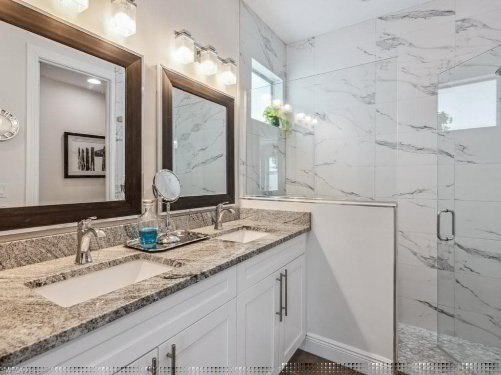 161 Tahiti Cir, Naples, FL 34113-21