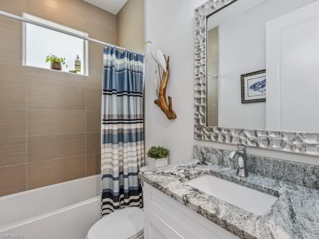 161 Tahiti Cir, Naples, FL 34113-24