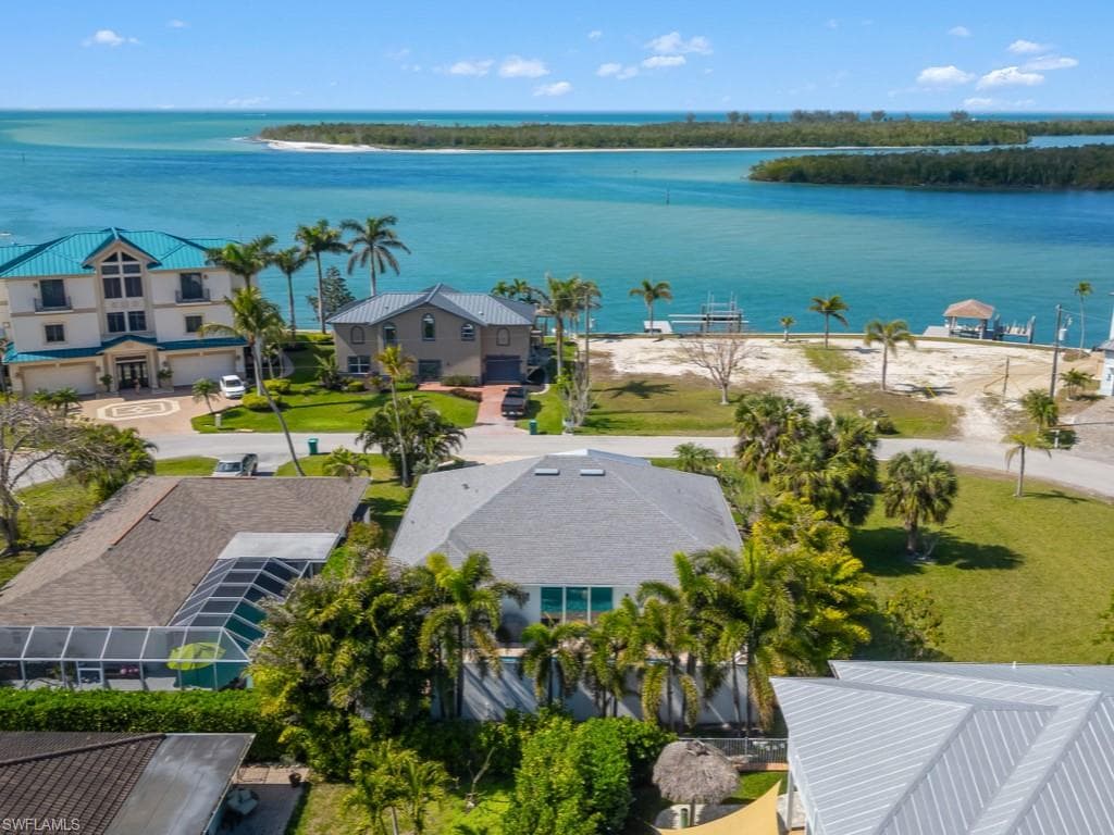 161 Tahiti Cir, Naples, FL 34113-31