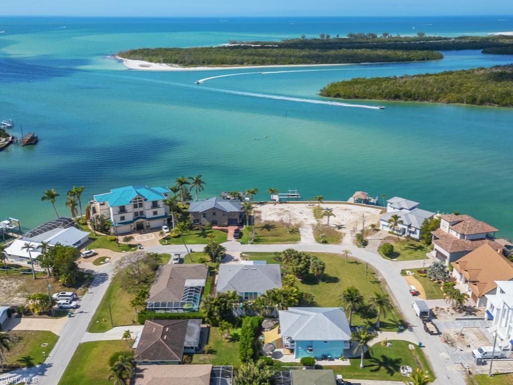 161 Tahiti Cir, Naples, FL 34113-32