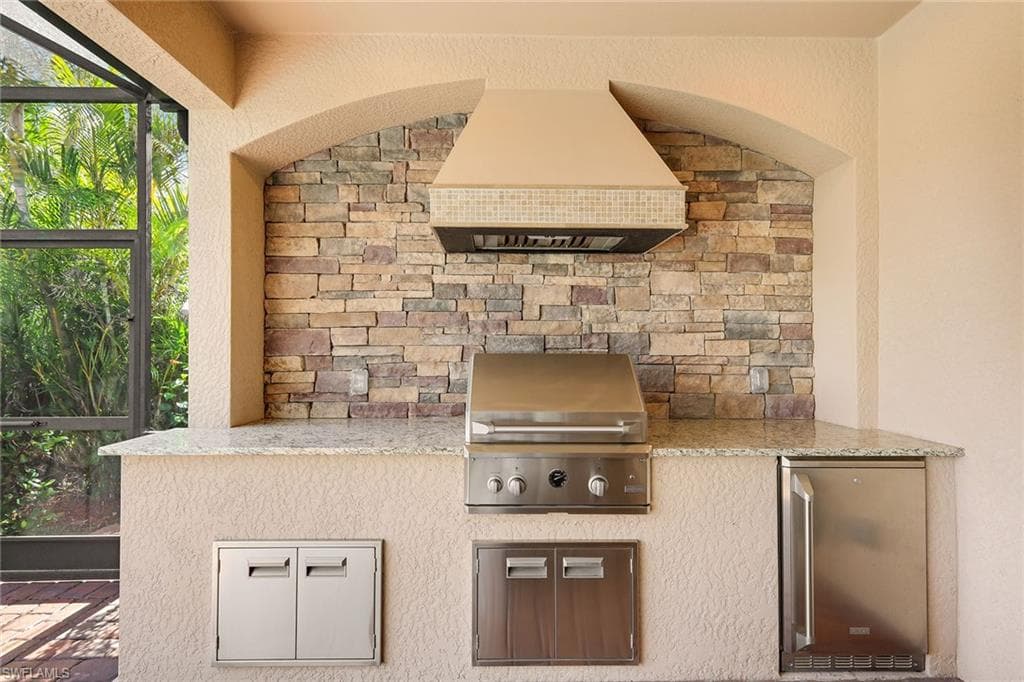28131 Edenderry Ct, Bonita Springs, FL 34135-29