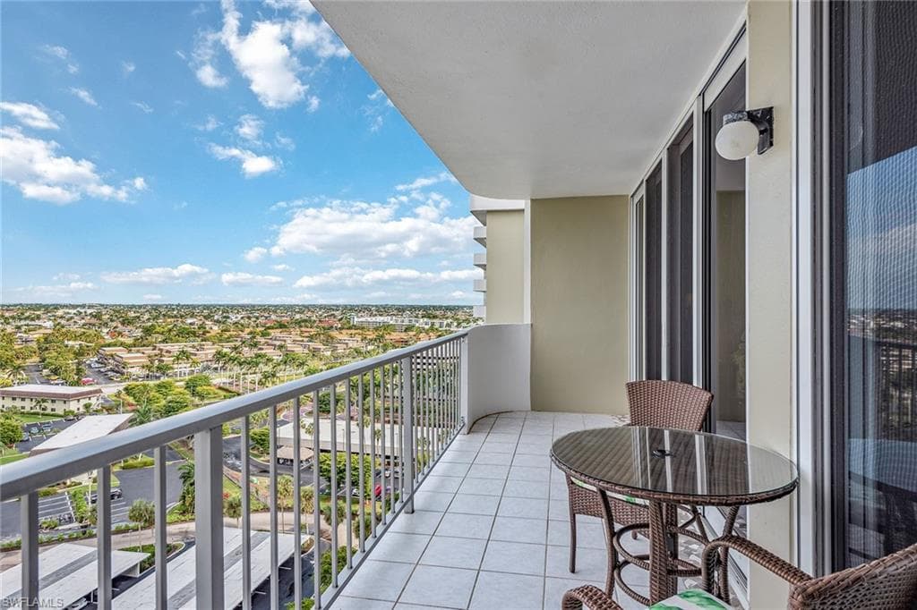 140 Seaview Ct 1504, Marco Island, FL 34145-16