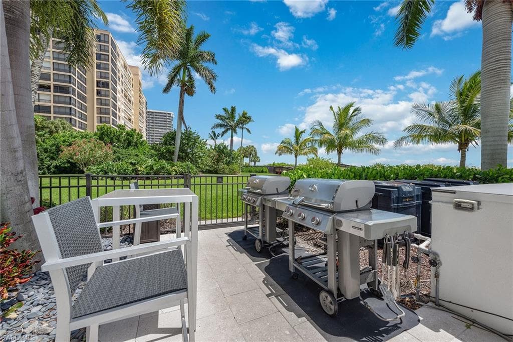 140 Seaview Ct 1504, Marco Island, FL 34145-32