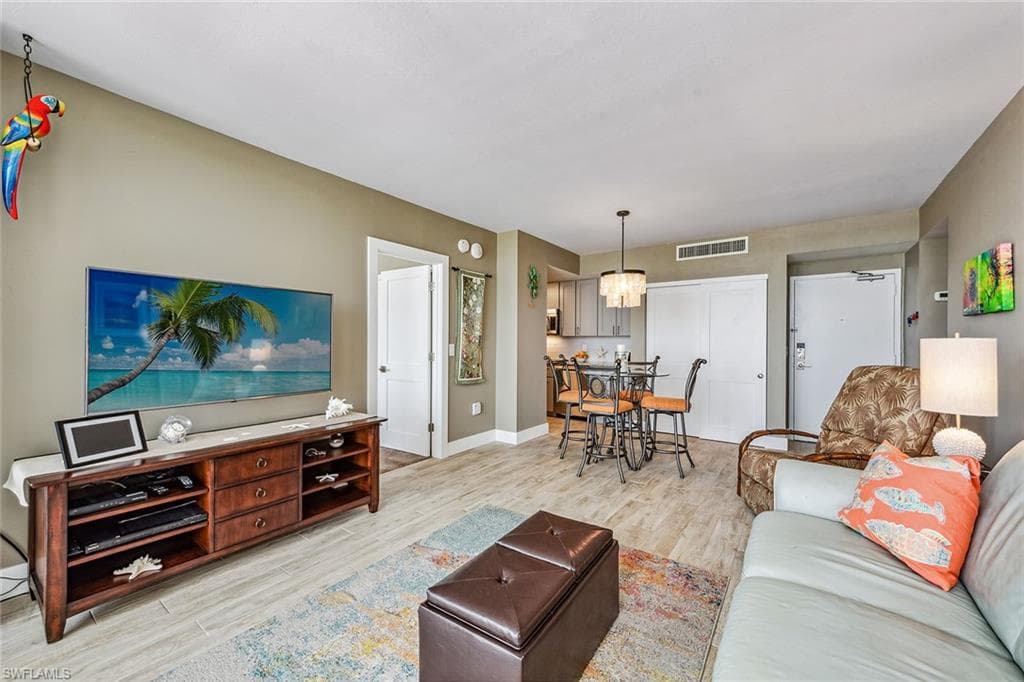 140 Seaview Ct 1504, Marco Island, FL 34145-4