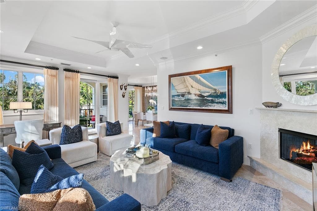 425 5th St S A, Naples, FL 34102-19
