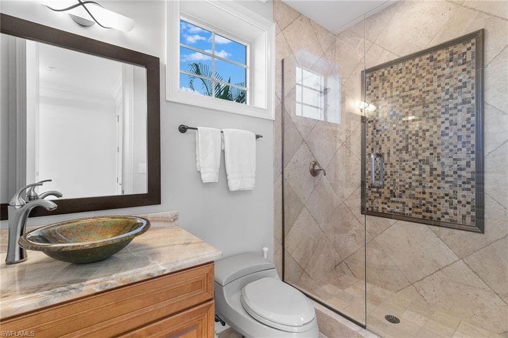 425 5th St S A, Naples, FL 34102-30