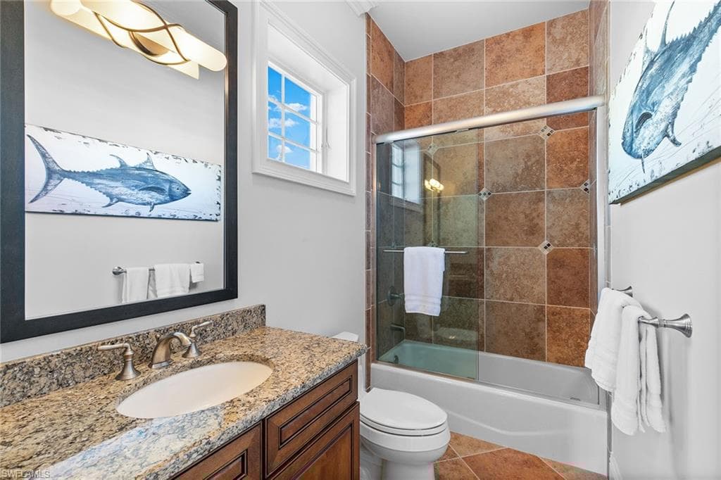 425 5th St S A, Naples, FL 34102-38
