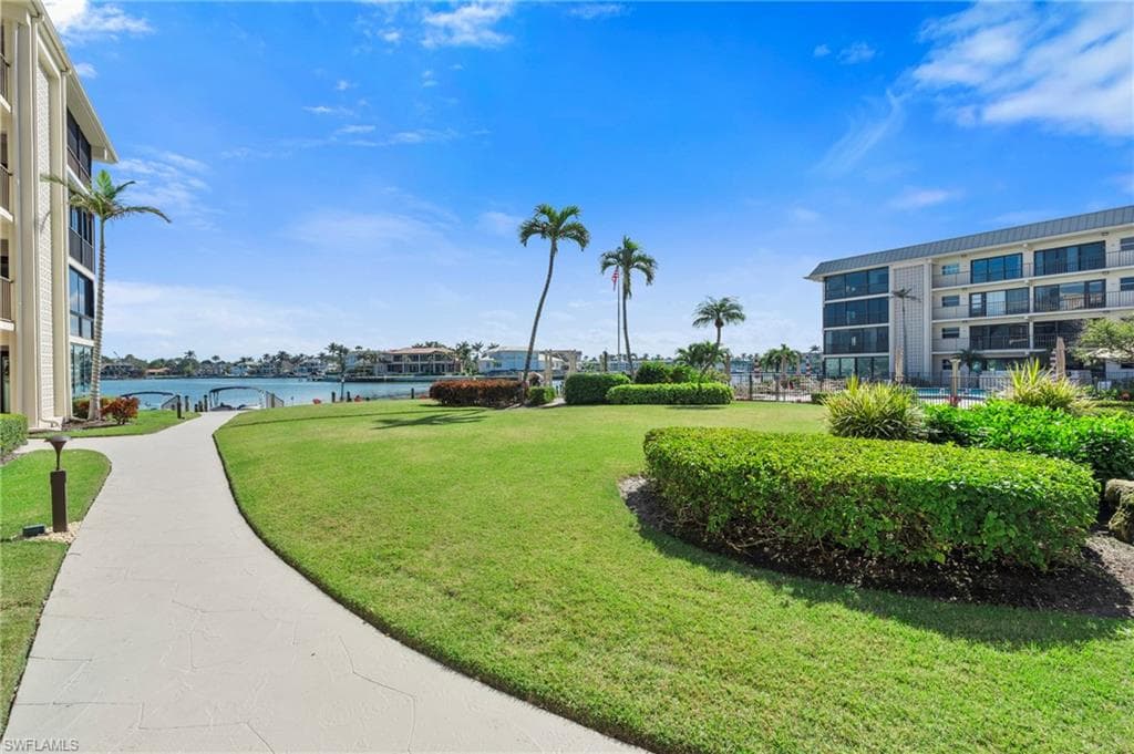 3200 Gulf Shore Blvd N 116, Naples, FL 34103-10