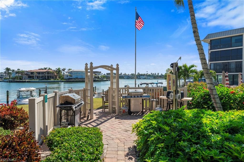 3200 Gulf Shore Blvd N 116, Naples, FL 34103-11