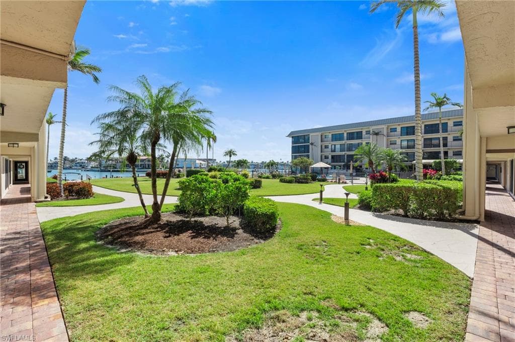 3200 Gulf Shore Blvd N 116, Naples, FL 34103-12