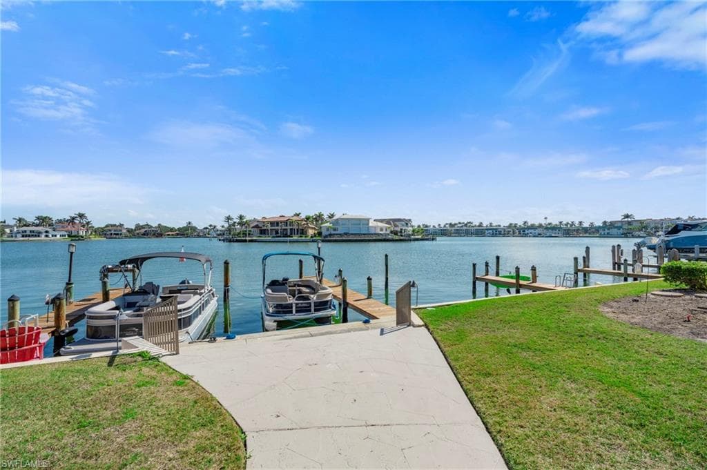 3200 Gulf Shore Blvd N 116, Naples, FL 34103-28