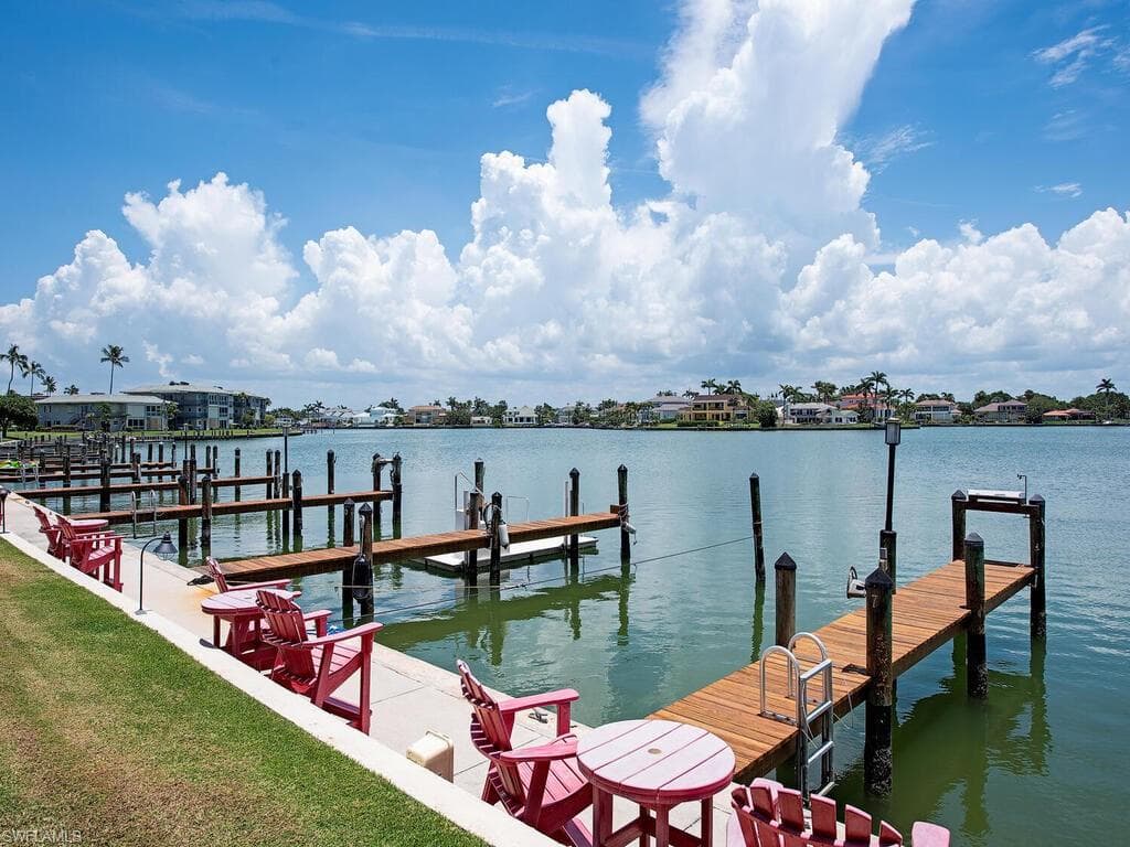 3200 Gulf Shore Blvd N 116, Naples, FL 34103-6