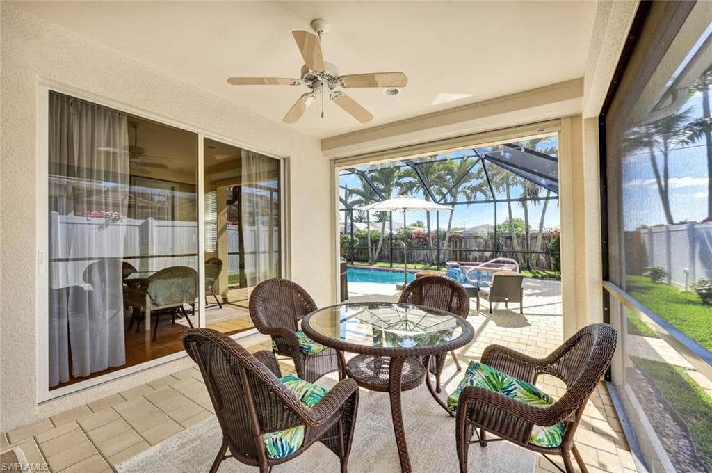 684 98th Ave N, Naples, FL 34108-21