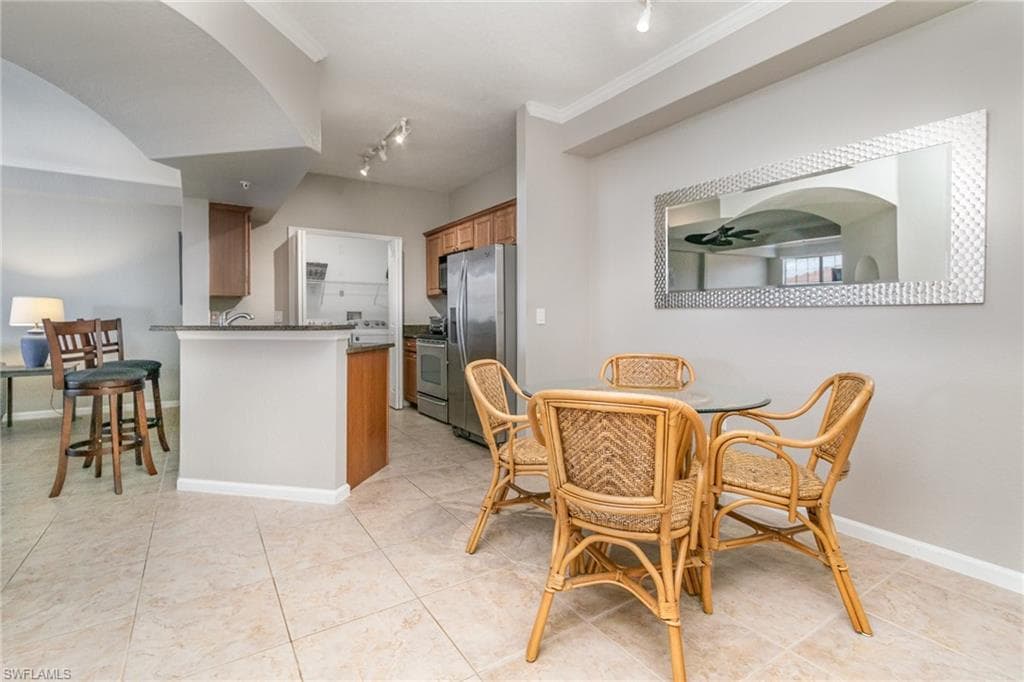 12965 Positano Cir 305, Naples, FL 34105-9