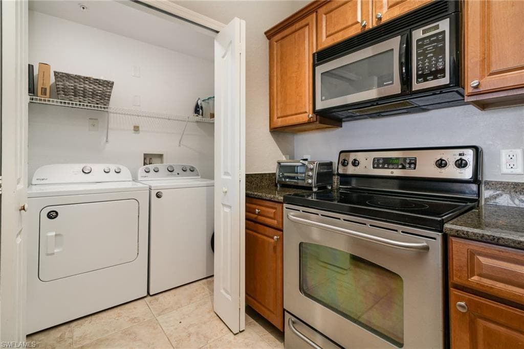 12965 Positano Cir 305, Naples, FL 34105-13
