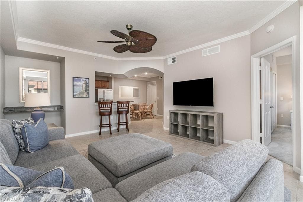 12965 Positano Cir 305, Naples, FL 34105-1