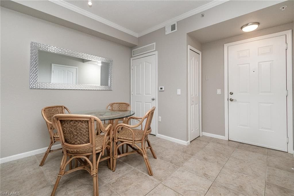12965 Positano Cir 305, Naples, FL 34105-8