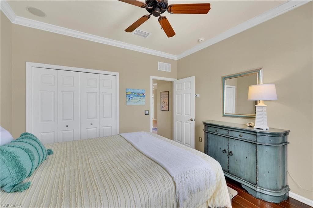 14291 Manchester Dr, Naples, FL 34114-16