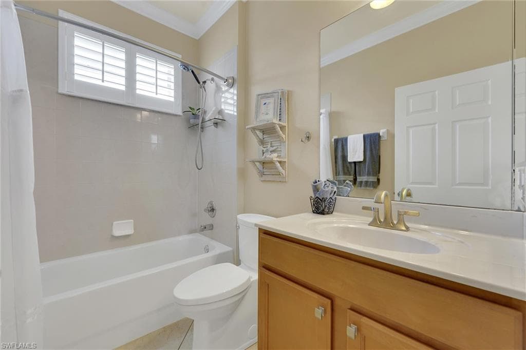 14291 Manchester Dr, Naples, FL 34114-17