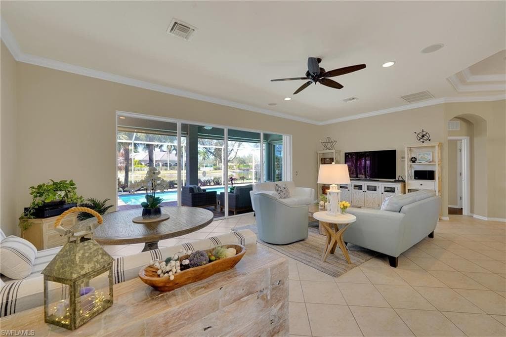 14291 Manchester Dr, Naples, FL 34114-22