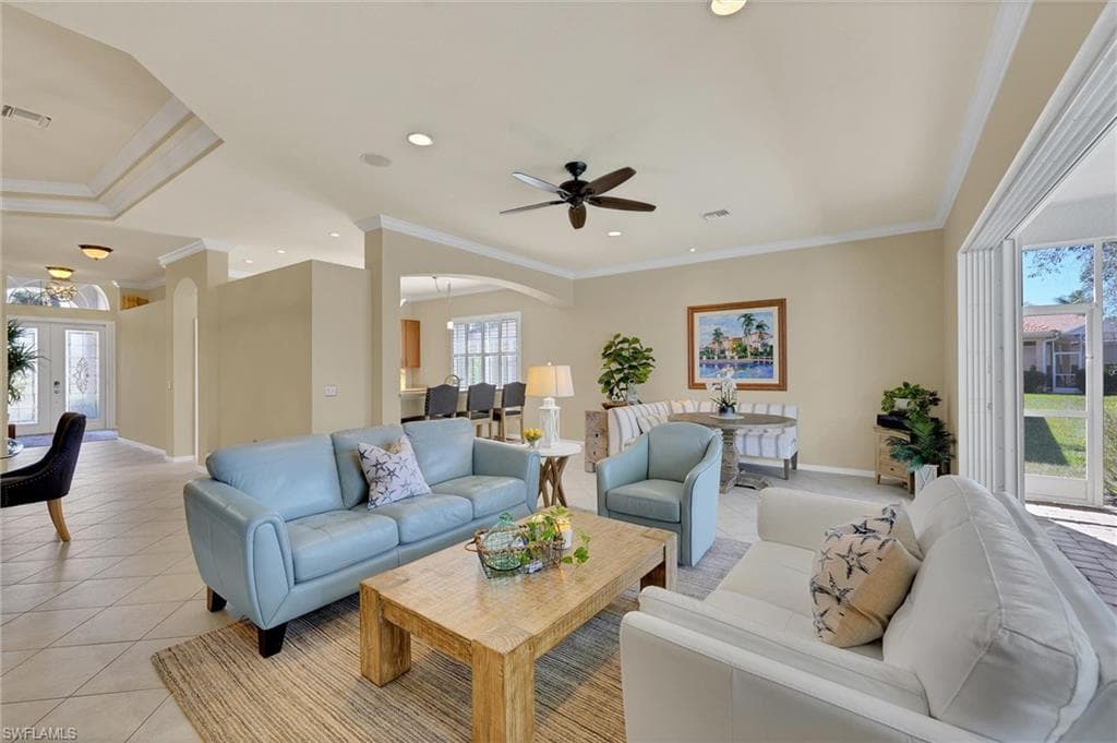 14291 Manchester Dr, Naples, FL 34114-24