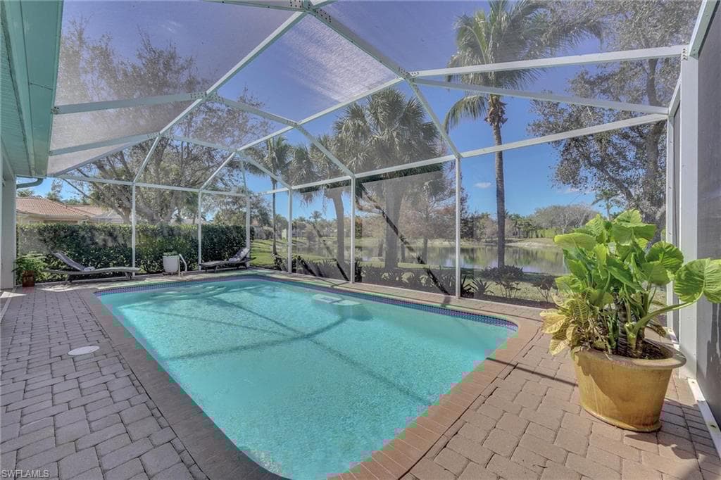 14291 Manchester Dr, Naples, FL 34114-31