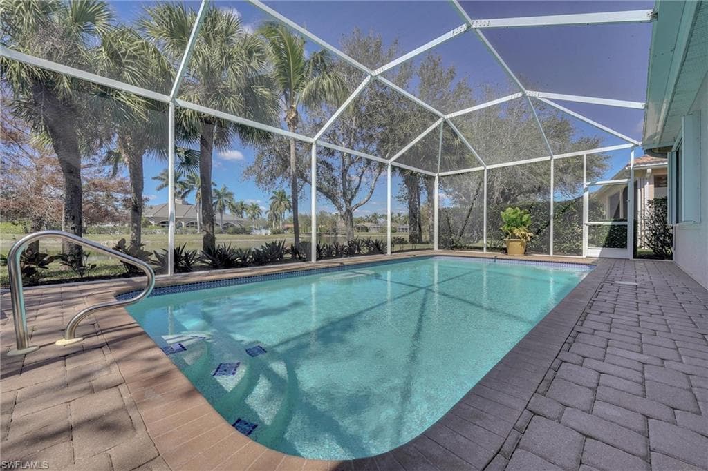 14291 Manchester Dr, Naples, FL 34114-33